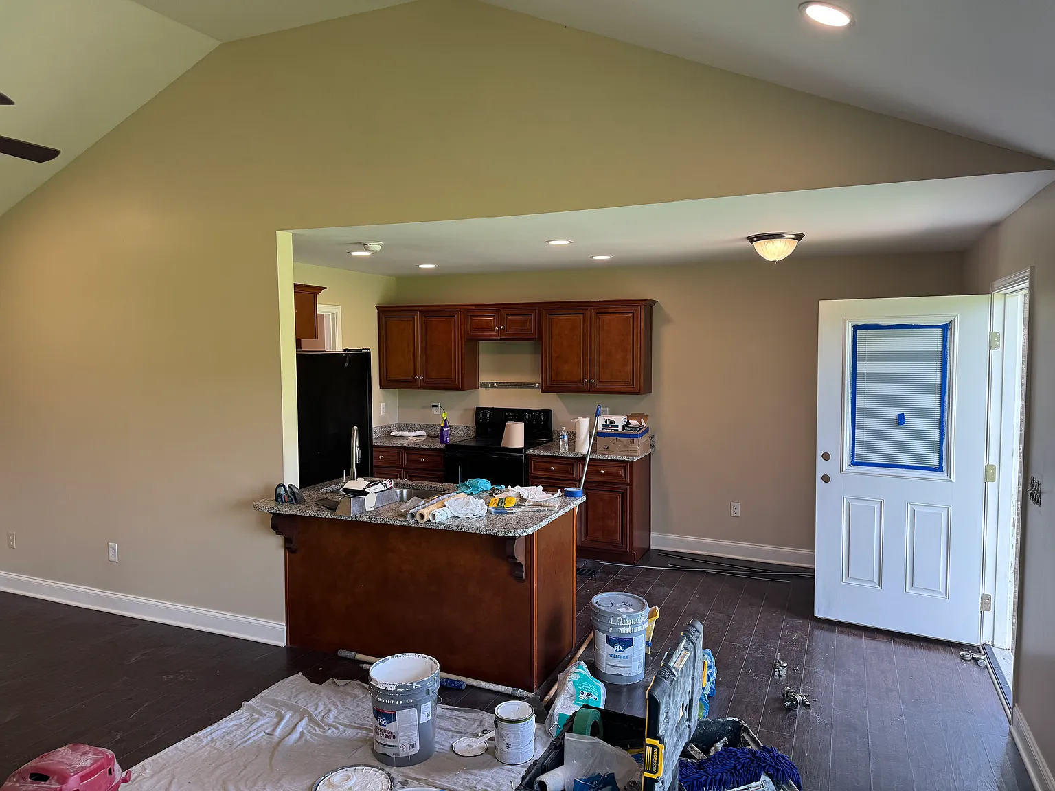 3 bed, 1316 sqft, $1,600 — Photo 3