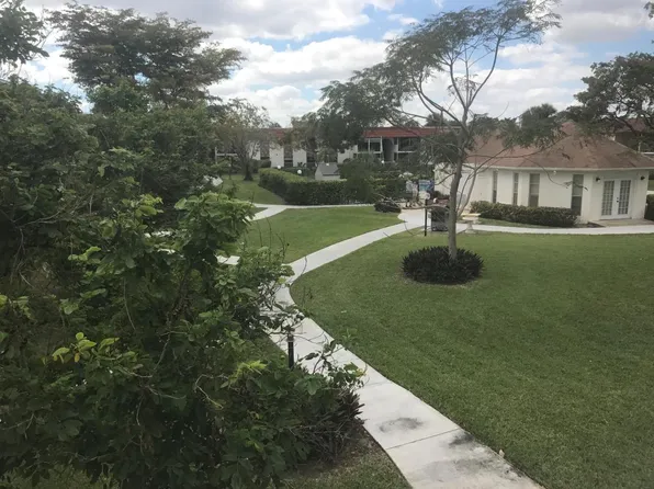 22715 SW 66th Ave APT 203, Boca Raton, FL 33428