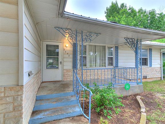 2nd image of 2545 Texoma Dr