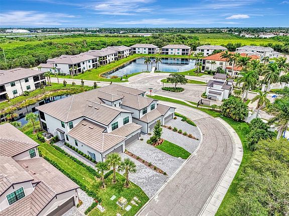 3rd image of 5632 SUMMIT POINTE CIRCLE #104