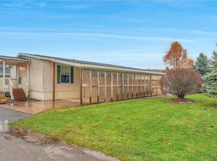 139 Autumnview Dr, Arcade, NY 14009