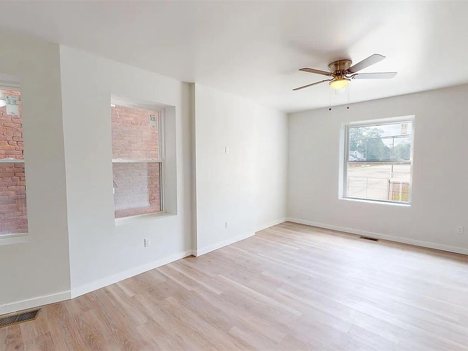1st image of 6012 Prentice St