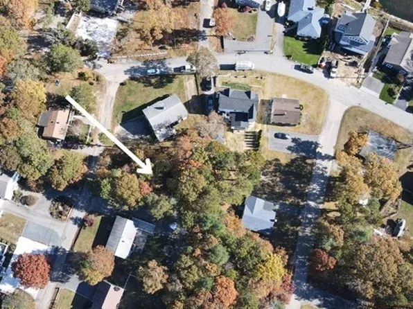 15 Ingleside Dr, East Falmouth, MA 02536