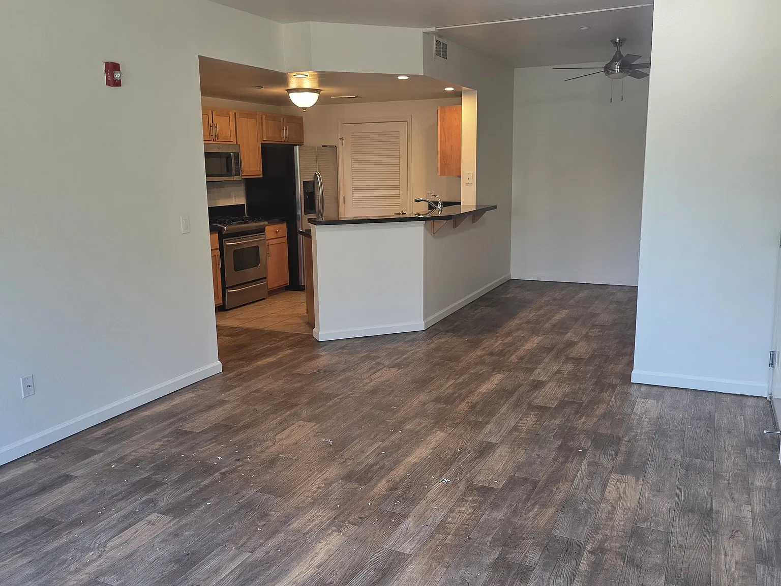 2 bed, 1112 sqft, $2,295 — Photo 2