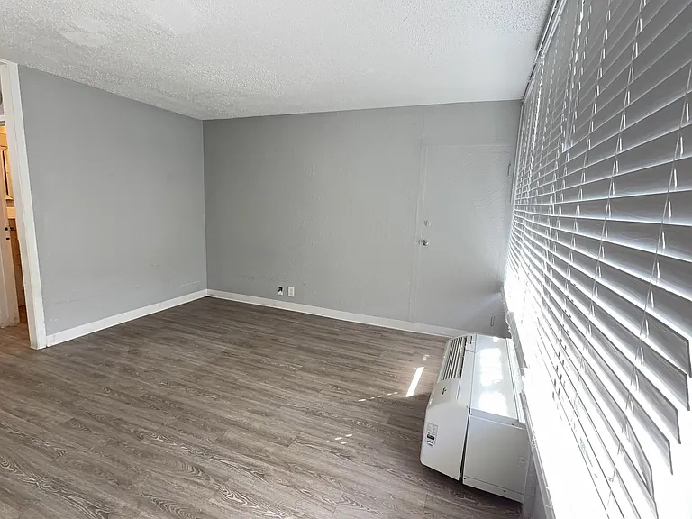 The Flats at Bon Air — Photo 9