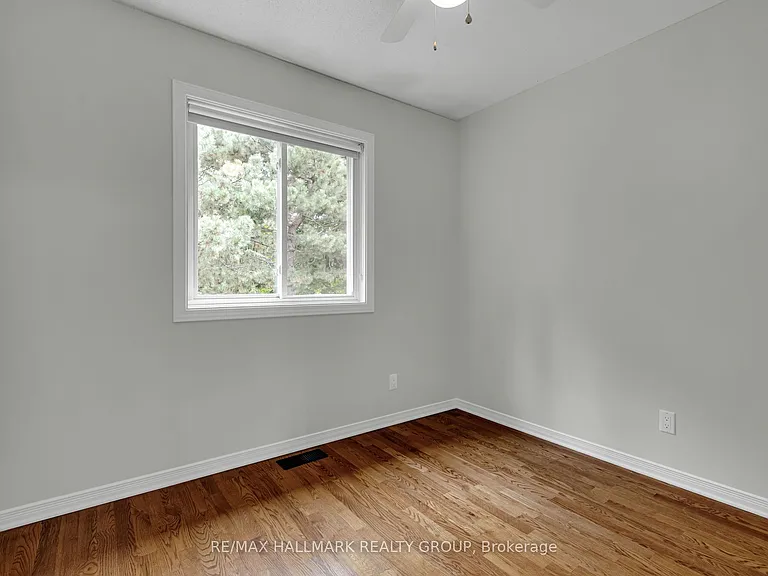 146 College Cir — Photo 28