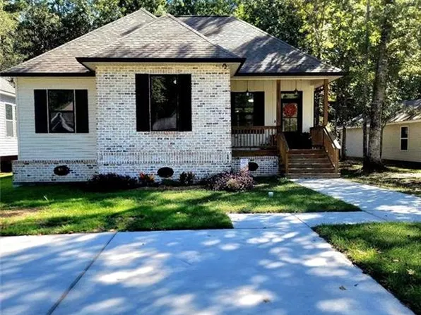 60438 Coral St, Lacombe, LA 70445