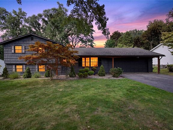 2nd image of 362 Hillview Dr