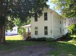 42 Elm St, Springville, NY 14141