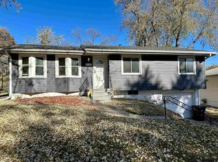 9124 Taylor St, Omaha, NE 68134