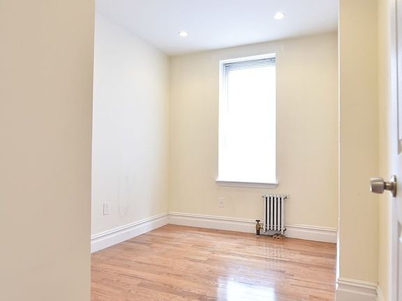 4th image of 507 W 170th St APT 52
