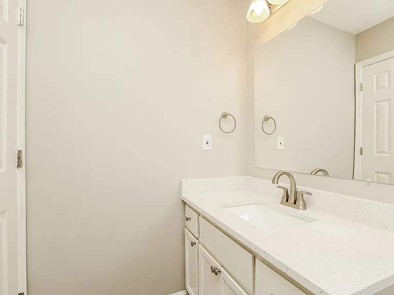 2730 River Bend Dr — Photo 15