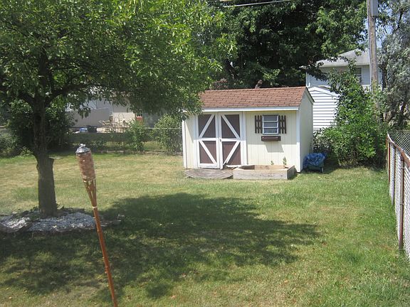 2nd image of 106 Caprice Dr