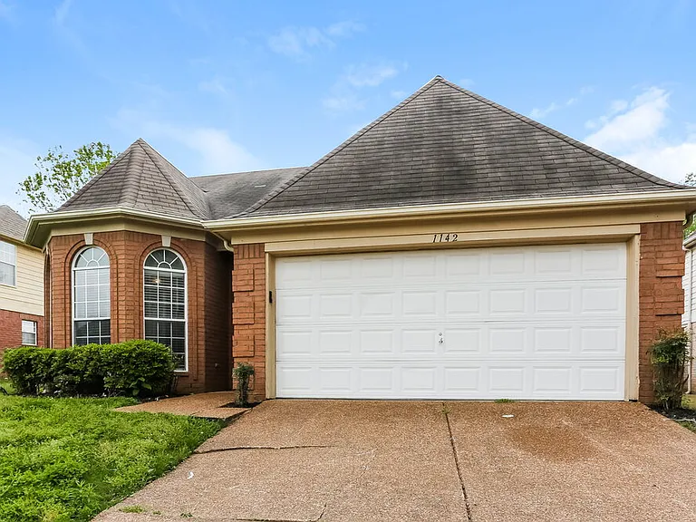 1142 Red Fern Cir W — Photo 3