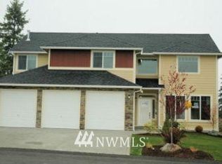 19409 200th St E, Orting, WA 98360