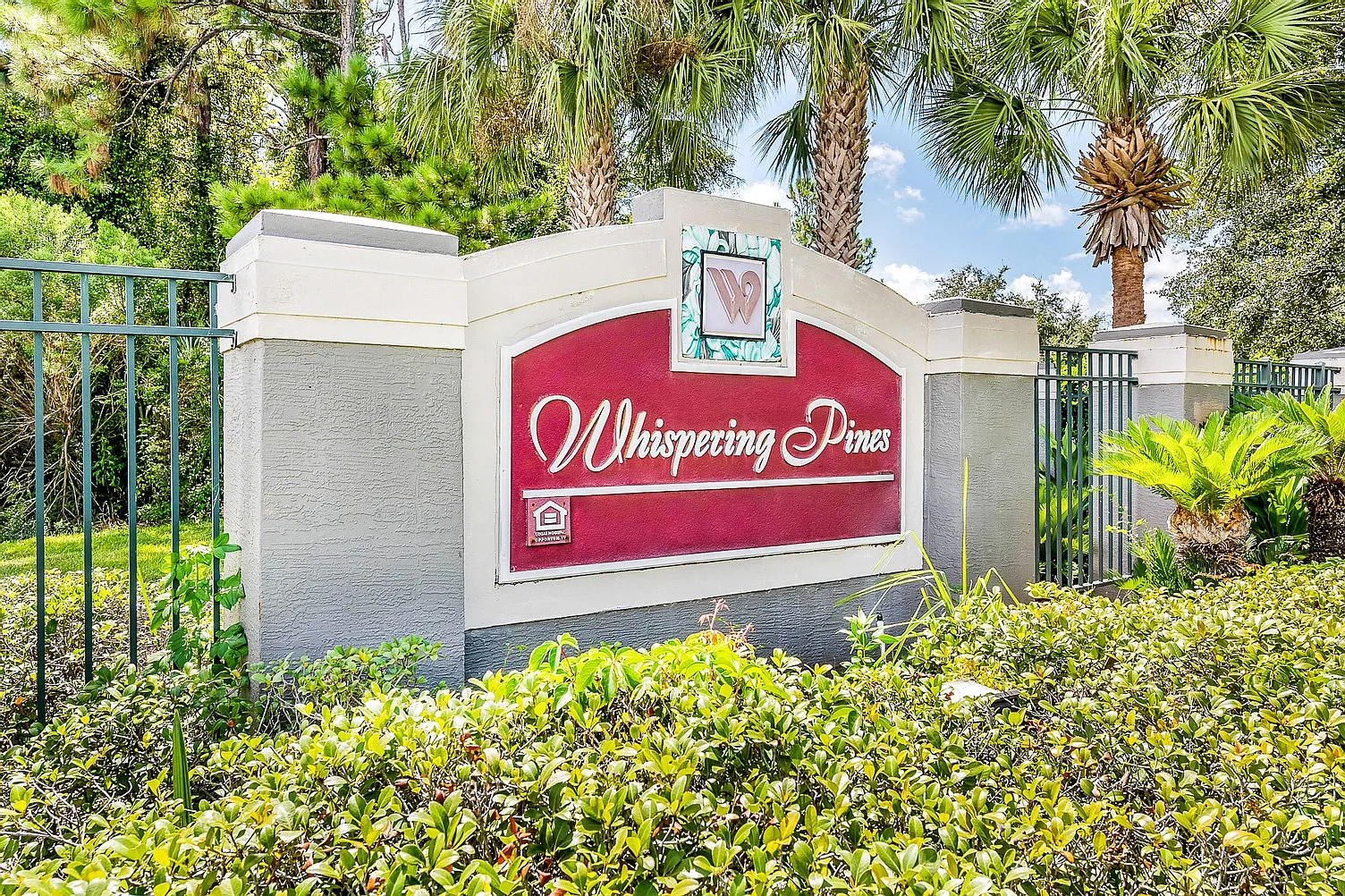 Whispering Pines Apartments — Photo 1