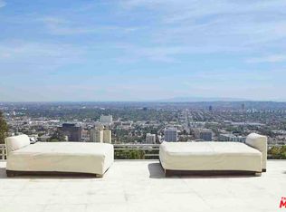 2100 Castilian Dr, Los Angeles, CA 90068