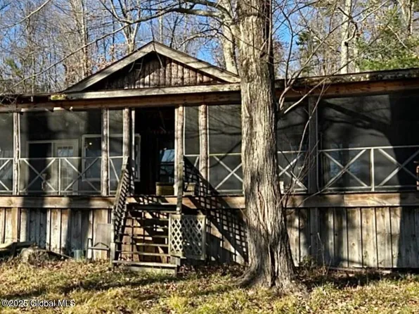 100 Holser Road, Averill Park, NY 12018