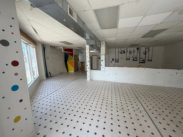 2214-2220 W Hopkins St. (8 Unit) — Photo 7