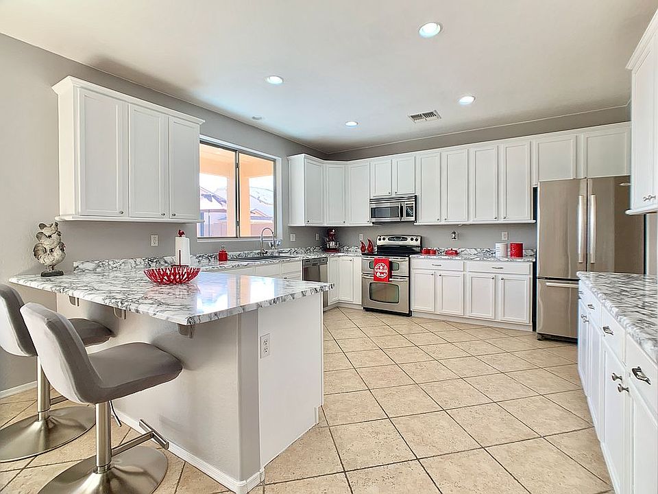 1st image of 1299 E Catino Ct