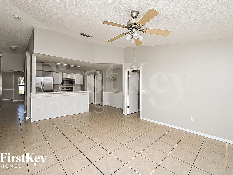 1523 Birchstone Ave — Photo 3