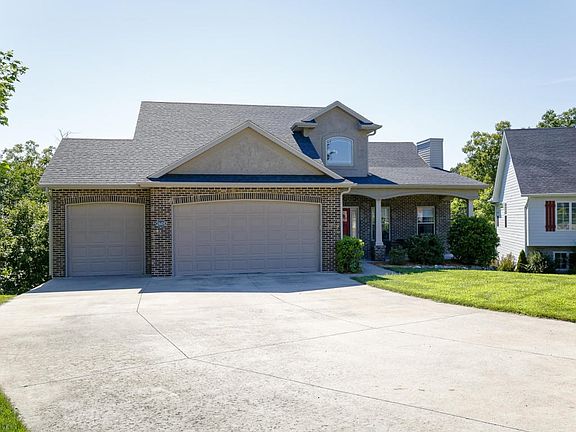 2605 Greenbriar Drive