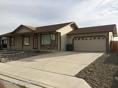 2036 Flycatcher Ct photo 1
