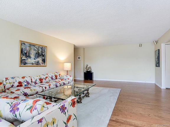 5th image of 1 Strawberry Hill Ave #3F