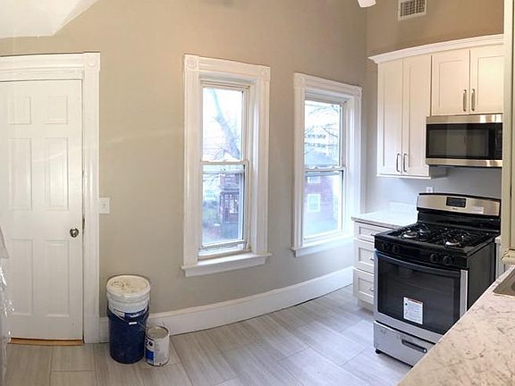 3rd image of 83 Bigelow St #3