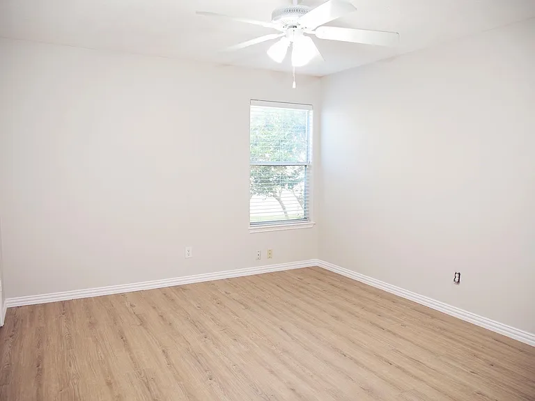 18234 Sable Tree Dr — Photo 3