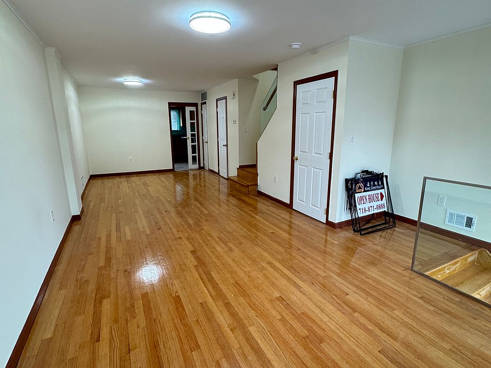 1st image of 31 Deirdre Ct #1F