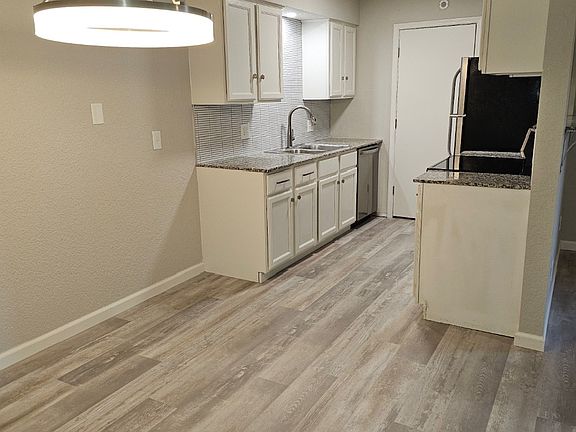 3rd image of 3200 W Britton Rd APT 323
