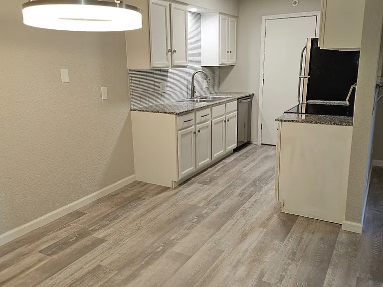3200 W Britton Rd #323 — Photo 3