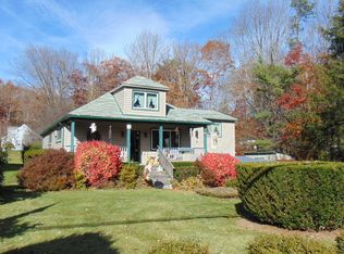 2715 Nuangola Rd, Mountain Top, PA 18707