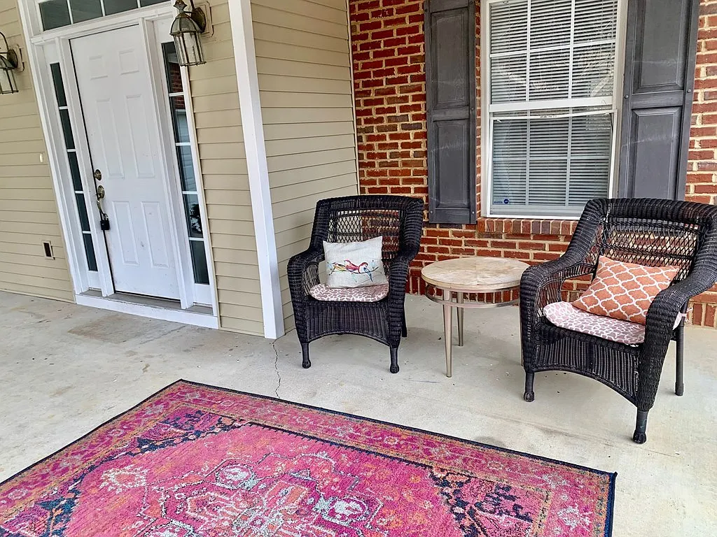 4 bed, 2768 sqft, $2,600 — Photo 4