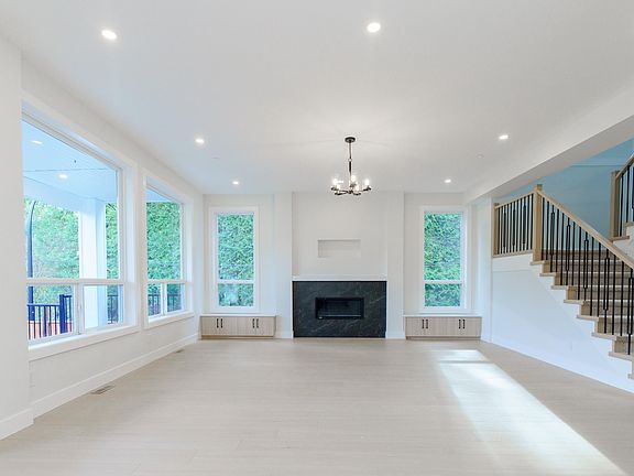 2nd image of 11002 243b St