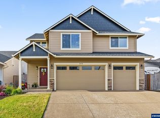 2472 W 9th Ave, Junction City, OR 97448