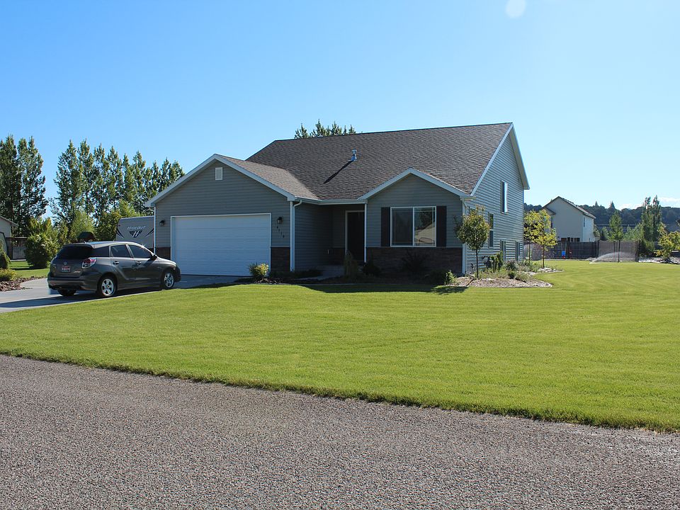 5 Bed; 3 Bath; .72 Acre