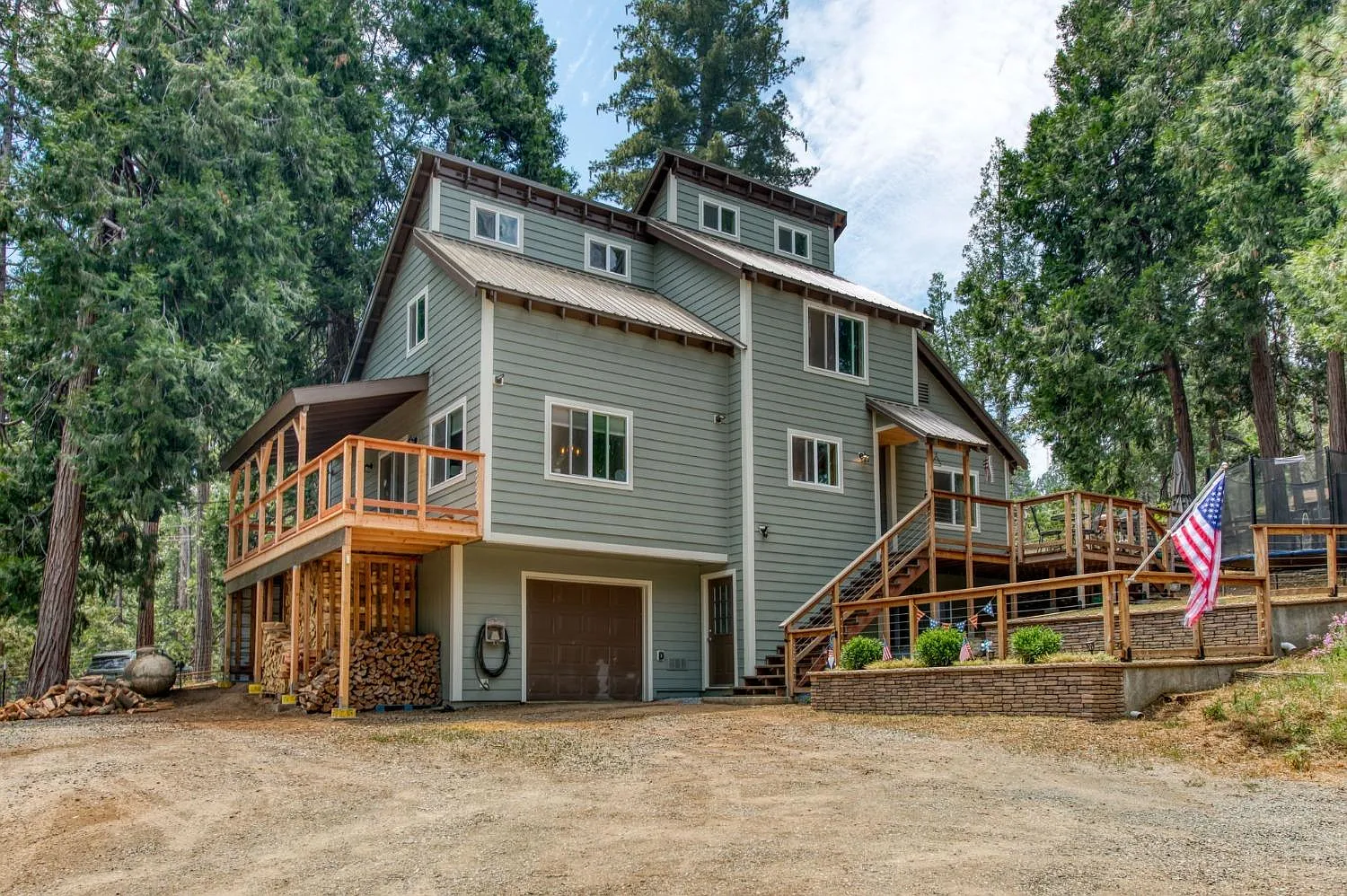 41852 Chipmunk Ln photo 1