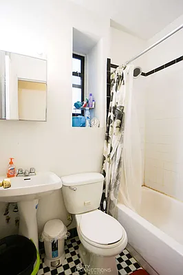 Rented by City Connections Realty | media 38