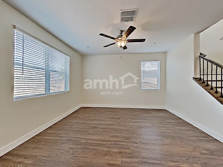 12502 N 60th Ave — Photo 7