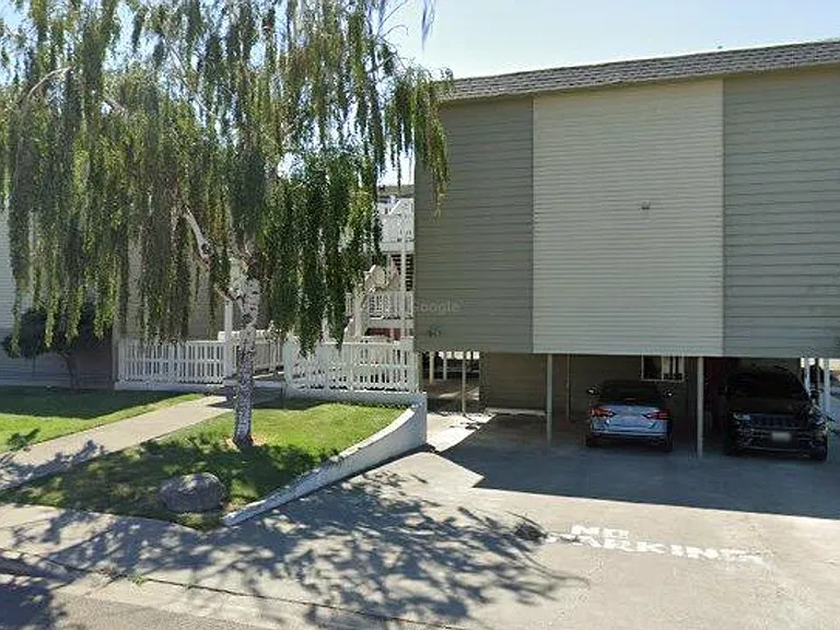 609 N Tweedt St — Photo 2