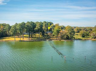 373 Sheppards Lndg, Christchurch, VA 23031