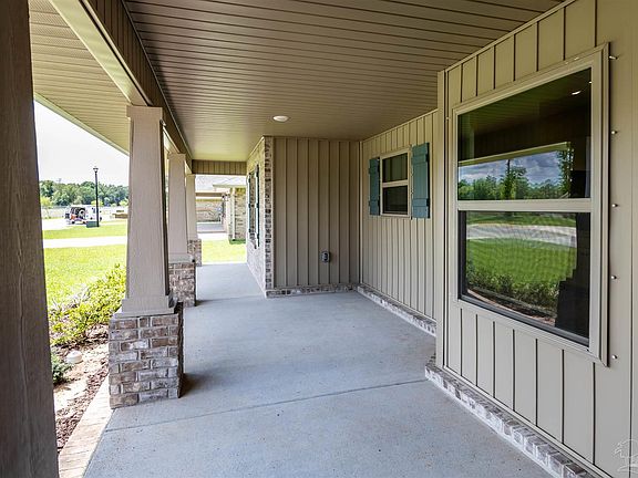 4th image of 6240 Pineapple Dr
