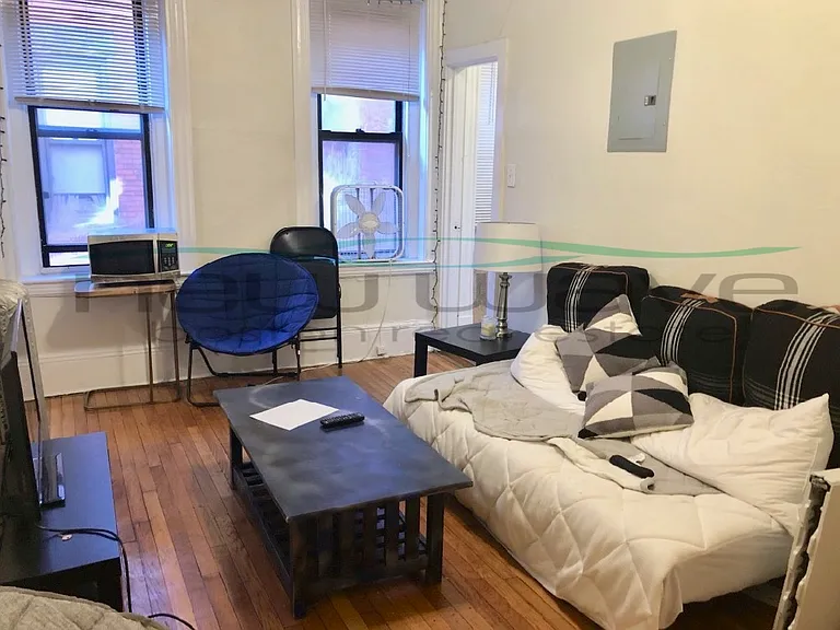 313 Huntington Ave #4B — Photo 2