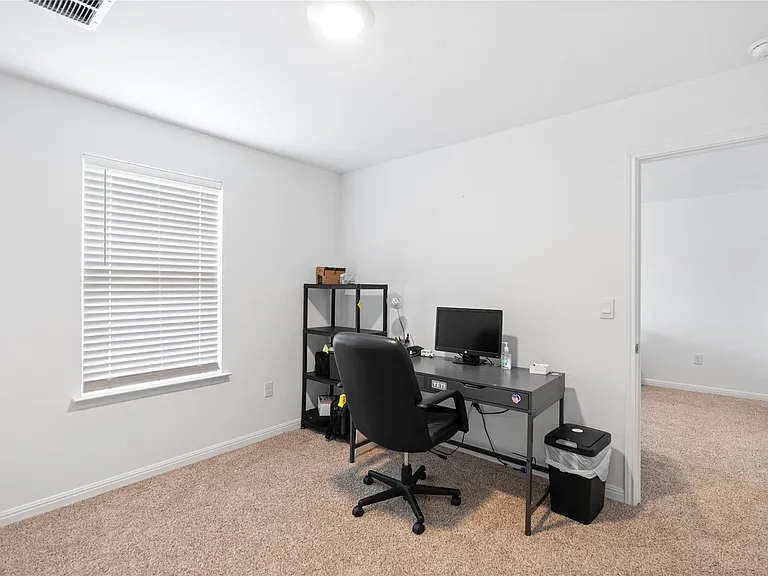 143 Santa Rosa Ln — Photo 23