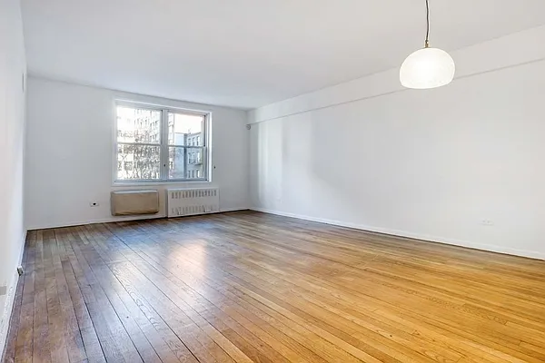 Sold by HomeDax Real Estate | media 7