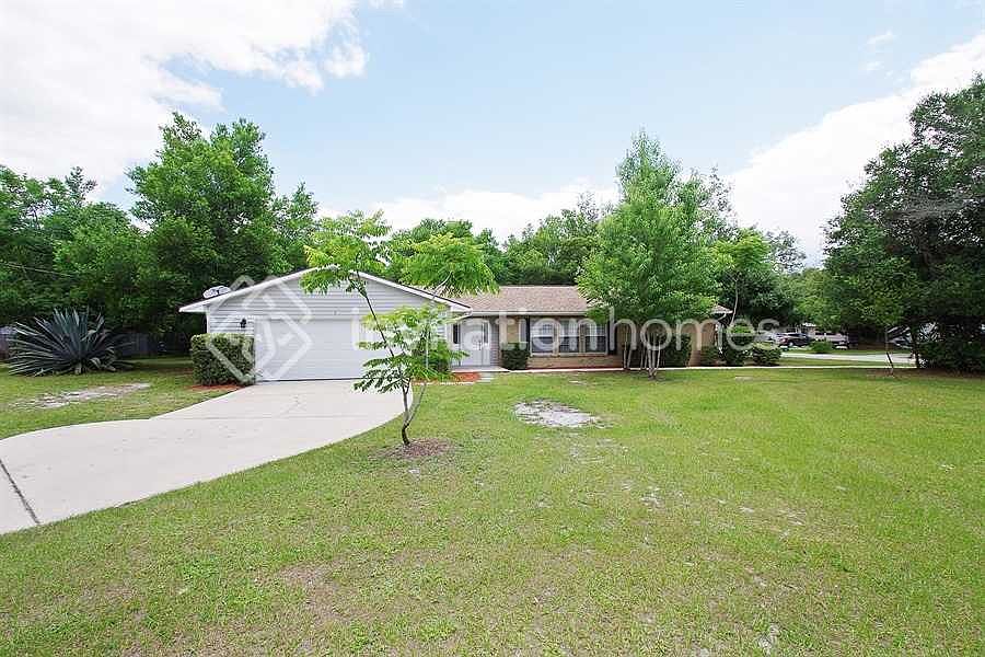 1st image of 2 Juniper Ln