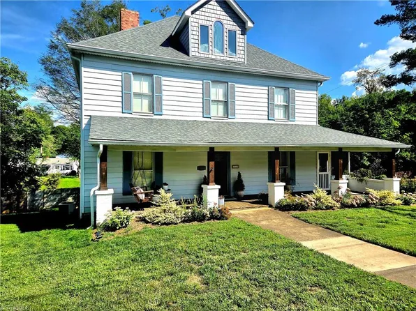 1202 Trogdon St, North Wilkesboro, NC 28659