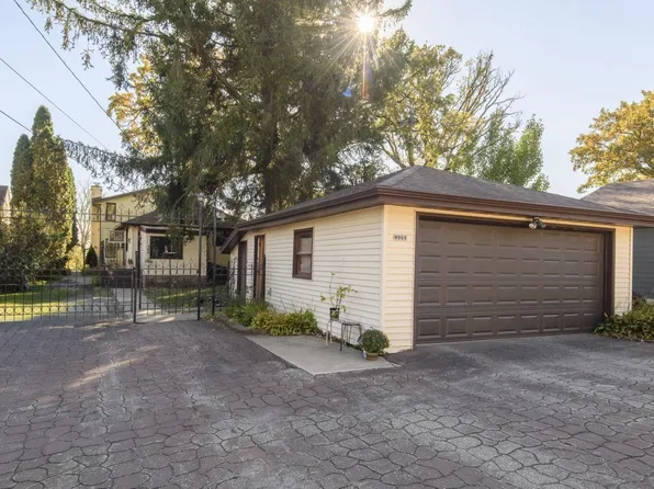 W969 Miramar DRIVE, East Troy, WI 53120